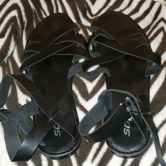 Black Sandals - Picture 1 of 5